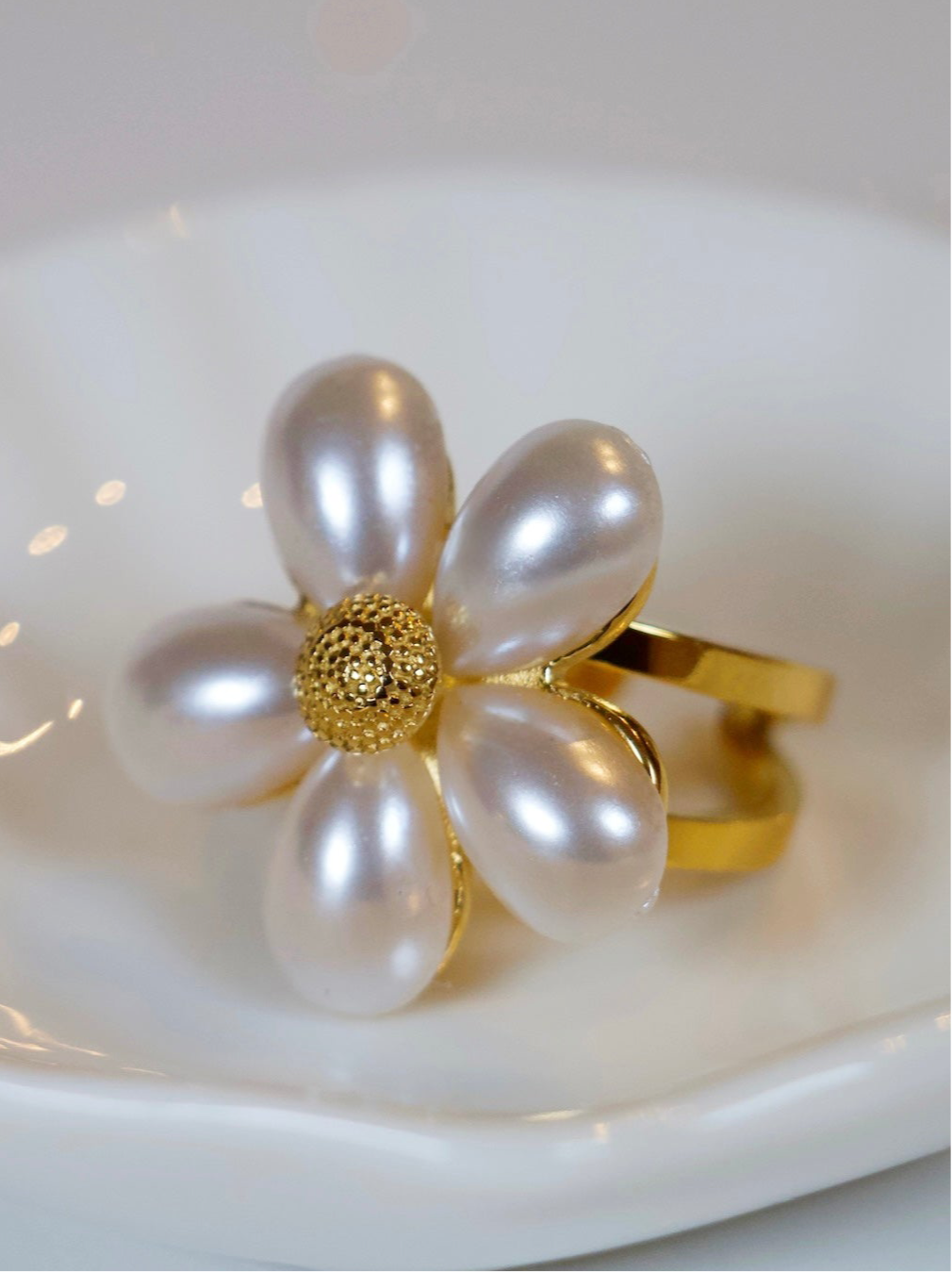 Lola Ring