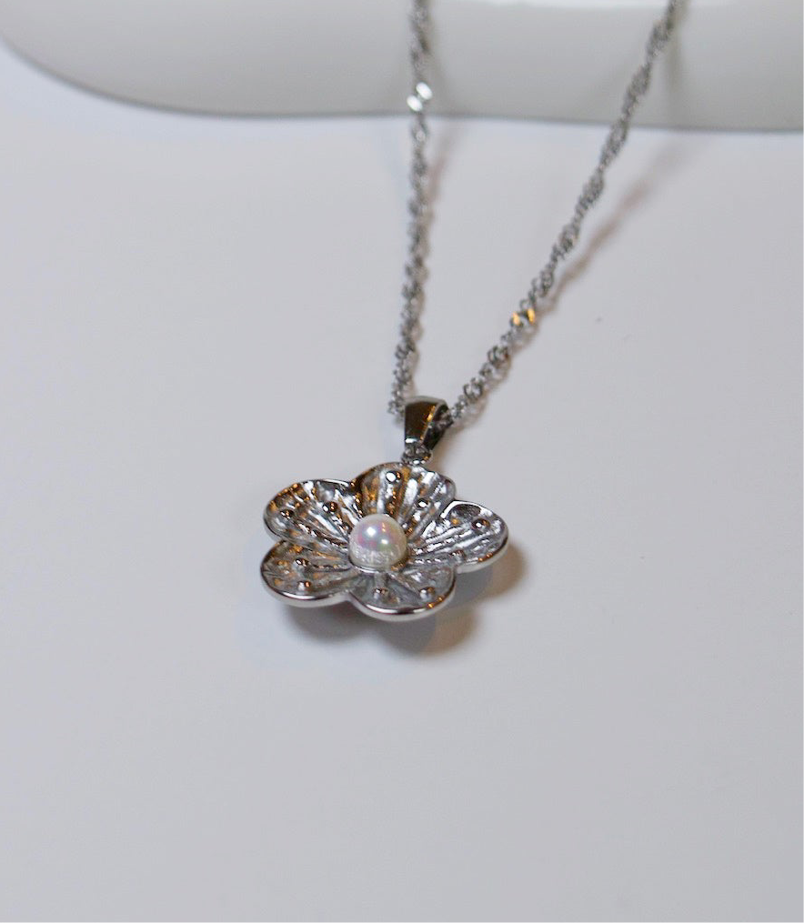 Mimi Necklace