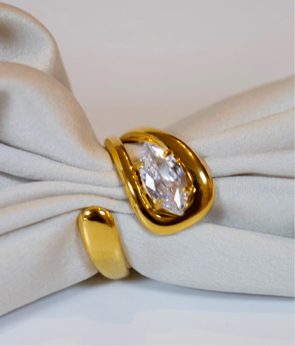 Tori Ring