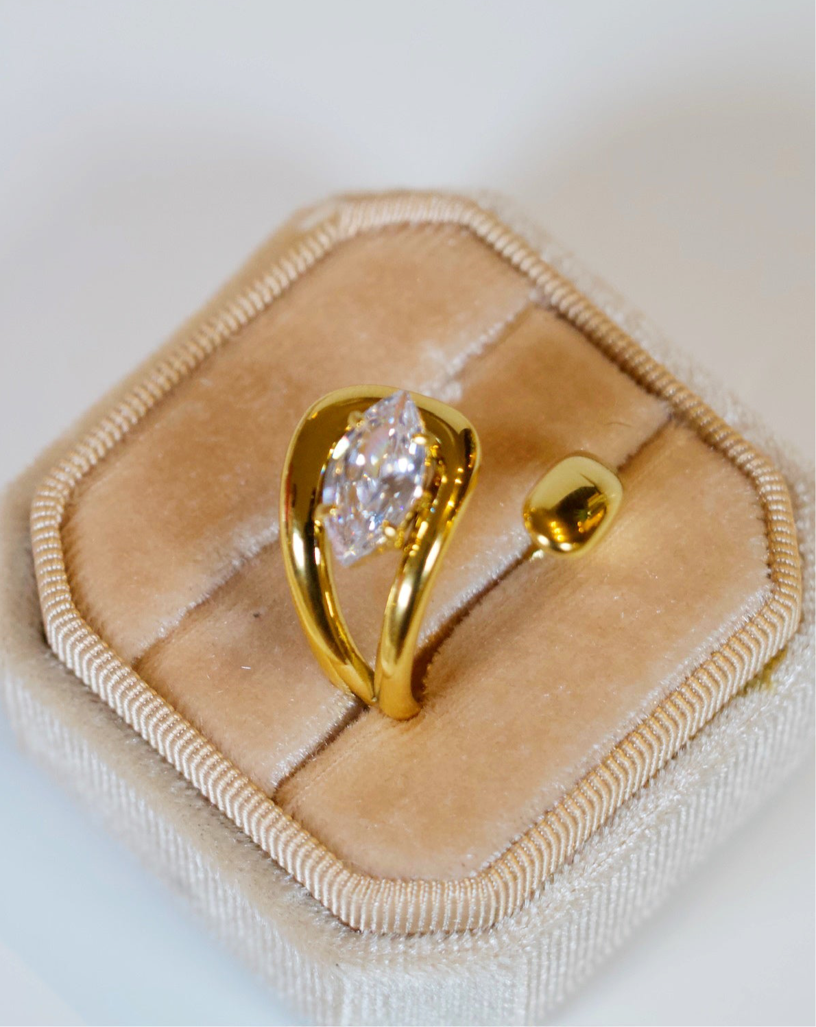 Tori Ring