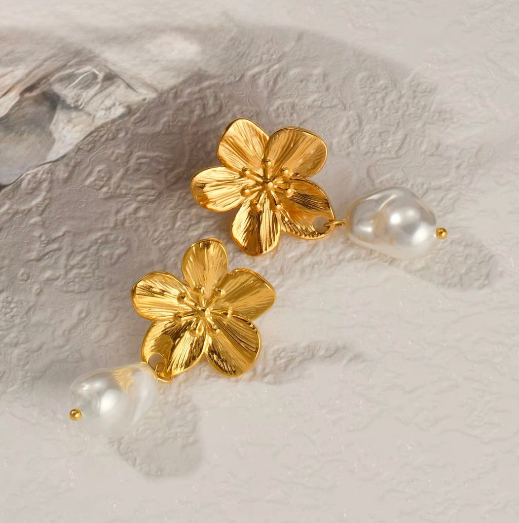 Daisy Earrings - Adebi Brand