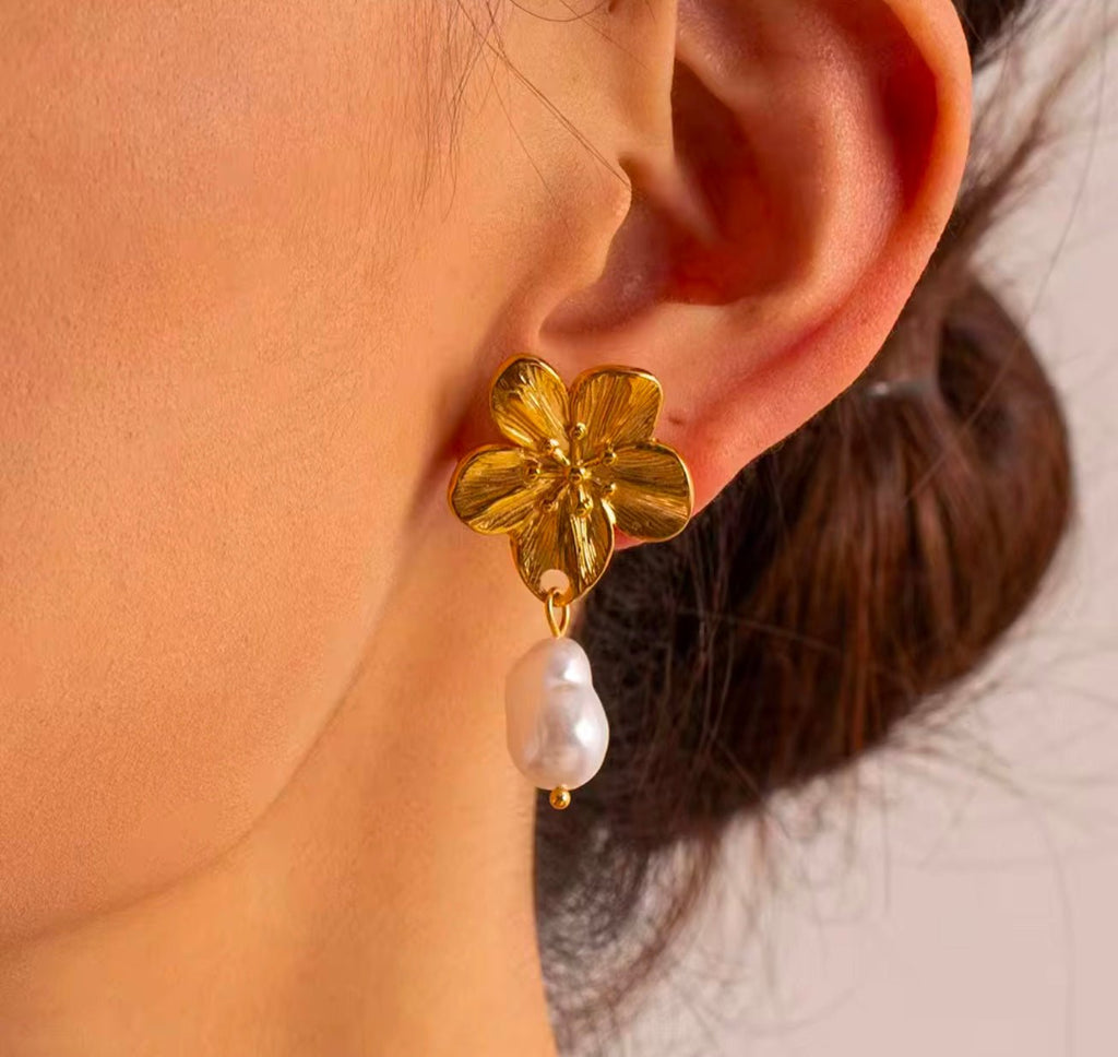 Daisy Earrings - Adebi Brand